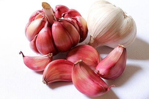 Garlic is an excellent prevention against prostatitis